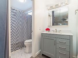 91-466 Makalea St, Ewa Beach, Hi 96706 . Furnished House in Ewa Beach, HI (Photo 5 of 12)