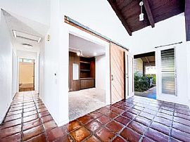 1105 Mokuhano St, Honolulu, Hi 96825 . Peaceful House Forfamily in Honolulu, HI (Photo 8 of 11)