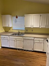 12470 Traverse Pl, Fishers, in 46038 . Nice House For Rent in Fishers, IN (Photo 5 of 9)