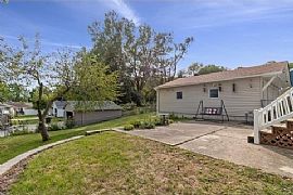 2947 E Euclid Ave, Des Moines, Ia 50317 . House For Rent in Des Moines, IA (Photo 2 of 8)