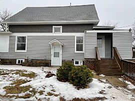 2512 Willis Ave, Perry, Ia 50220 . Unique House in Perry, IA (Photo 2 of 11)