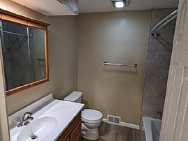 7845 Kessler Ln, Overland Park, Ks 66204 . House For Rent in Overland Park, KS (Photo 7 of 10)