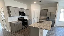 739 Lambot Ave, Zachary, La 70791 . Nice House in Zachary, LA (Photo 5 of 9)