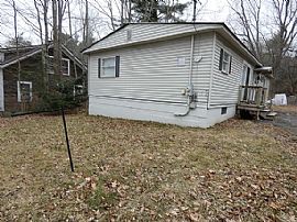 146 Sewall St, Augusta, Me 04330 . House For Rent in Augusta, ME (Photo 3 of 10)