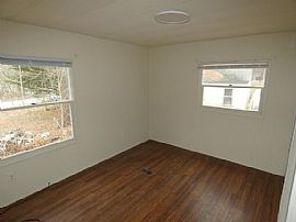 146 Sewall St, Augusta, Me 04330 . House For Rent in Augusta, ME (Photo 9 of 10)