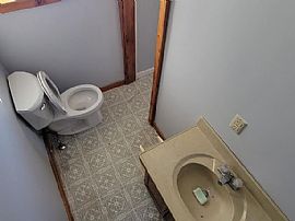 291 Grove St, Lewiston, Me 04240 . Renovated Perfect House in Lewiston, ME (Photo 3 of 12)