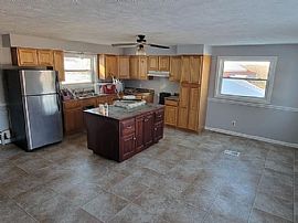 291 Grove St, Lewiston, Me 04240 . Renovated Perfect House in Lewiston, ME (Photo 4 of 12)