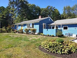 120 Clay Hill Rd, Cape Neddick, Me 03902 . House For Rent in Cape Neddick, ME (Photo 2 of 10)