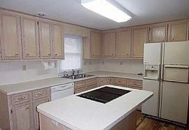 7127 Forest Ave, Hanover, Md 21076 . Newly Renovated House in Hanover, MD (Photo 4 of 9)