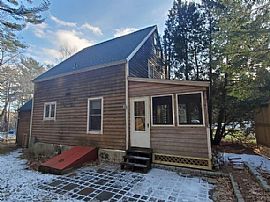 105 Stockwell Dr, Brattleboro, Vt 05301 . Available For Rent in Brattleboro, VT (Photo 2 of 8)