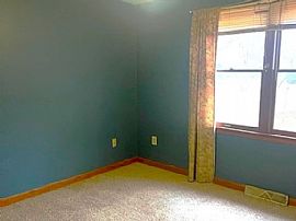 128 Lippitt Ave, Warwick, Ri 02889 . For Rent in Warwick, RI (Photo 6 of 10)