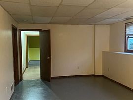 128 Lippitt Ave, Warwick, Ri 02889 . For Rent in Warwick, RI (Photo 9 of 10)