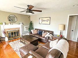 6 Rena St, Worcester, Ma 01604 . Comfortable House in Worcester, MA (Photo 7 of 7)