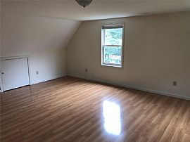 153 Amherst Rd, Sunderland, Ma 01375 . House For Rent in Sunderland, MA (Photo 7 of 9)