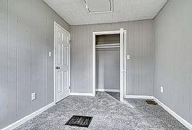 4624 Mary Ave, Baltimore, Md 21206 in Baltimore, MD (Photo 7 of 12)