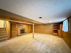 827 Diane Ln, Naperville, Il 60540 . Home Sweet Home  in Naperville, IL (Photo 12 of 12)