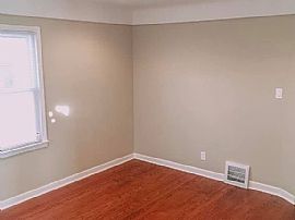 13056 Pullman St, Southgate, Mi 48195 . House For Rent in Southgate, MI (Photo 5 of 9)