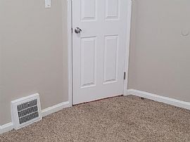 13056 Pullman St, Southgate, Mi 48195 . House For Rent in Southgate, MI (Photo 8 of 9)