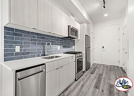 Charming 2 Bedroom Home  in Hollywood, CA