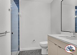 Charming 2 Bedroom Home  in Hollywood, CA (Photo 5 of 7)