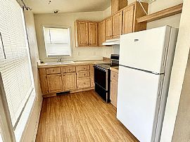 382 North Buchanan Street - A, Apt A, 382 N Buchanan St, Larami in Laramie, WY (Photo 3 of 5)