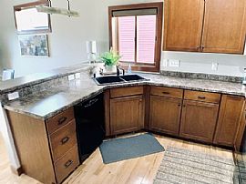 430 51st Ave Nw, Rochester, Mn 55901 . House For Rent in Rochester, MN (Photo 4 of 10)