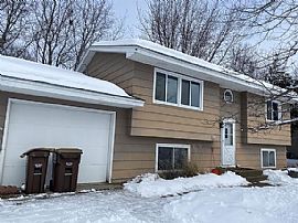 107 Highland Ln, Buffalo, Mn 55313. Awesome House For Rent in Buffalo, MN (Photo 2 of 11)