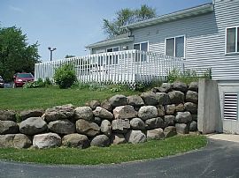 234 Towyn St, Apt 5, Cambria, Wi 53923 in Cambria, WI (Photo 2 of 6)