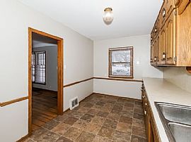 1849 Flandrau St N, Maplewood, Mn 55109 .  Home Sweet Home in Maplewood, MN (Photo 4 of 9)