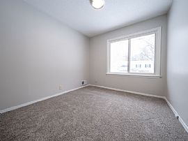 7214 Thomas Ave S, Richfield, Mn 55423 . Lovely House For Rent in Richfield, MN (Photo 7 of 10)