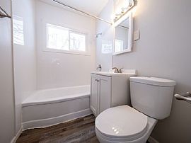 7214 Thomas Ave S, Richfield, Mn 55423 . Lovely House For Rent in Richfield, MN (Photo 8 of 10)