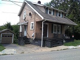 1035 Neville St, Follansbee, Wv 26037 in Follansbee, WV