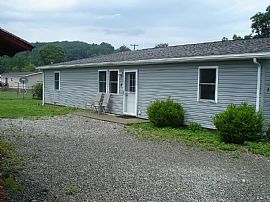 2 Virginia St, Jane Lew, Wv 26378 in Jane Lew, WV