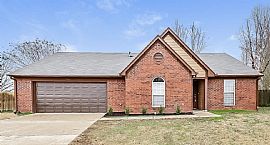 9205 Triple Crown Loop N, Southaven, Ms 38671 House For Rent in Southaven, MS