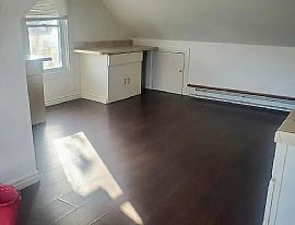 27 Center St, Stamford, Ct 06906 in Stamford, CT (Photo 4 of 5)