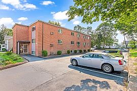 70 High St, # 17, East Haven, Ct 06512 in East Haven, CT