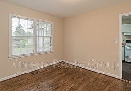 525 Annie Laura Dr, Birmingham, Al 35215 in Birmingham, AL (Photo 3 of 6)