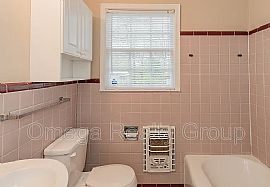 525 Annie Laura Dr, Birmingham, Al 35215 in Birmingham, AL (Photo 4 of 6)