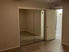 518 N Harris Dr, Apt B, Mesa, Az 85203 in Mesa, AZ (Photo 3 of 6)