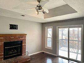 218 W Camino St, Springfield, Mo 65810 . House For Rent in Springfield, MO (Photo 3 of 10)