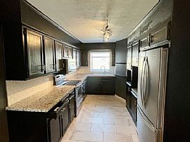 218 W Camino St, Springfield, Mo 65810 . House For Rent in Springfield, MO (Photo 4 of 10)