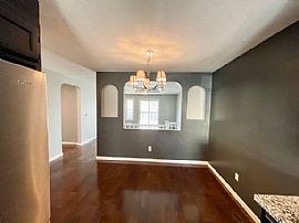 218 W Camino St, Springfield, Mo 65810 . House For Rent in Springfield, MO (Photo 5 of 10)