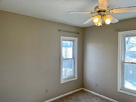 218 W Camino St, Springfield, Mo 65810 . House For Rent in Springfield, MO (Photo 9 of 10)