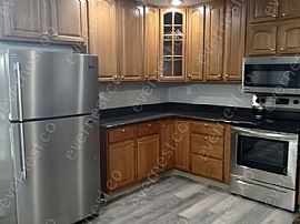 420 Nw 78th Ter, Kansas City, Mo 64118 . House For Rent in Kansas City, MO (Photo 3 of 7)