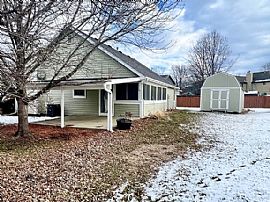 807 Duchess Ct, Belton, Mo 64012 Comfortable House For Rent in Belton, MO (Photo 2 of 10)