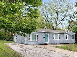 10604 E 66th St, Raytown, Mo 64133 . Home Sweet Home  in Raytown, MO