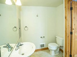 205 N Ave W, Missoula, Mt 59801 House For Rent in Missoula, MT (Photo 10 of 12)