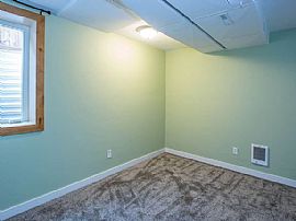 205 N Ave W, Missoula, Mt 59801 House For Rent in Missoula, MT (Photo 6 of 12)