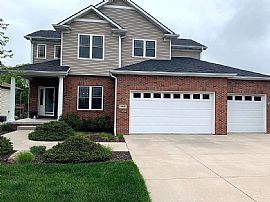 8440 Norval Rd, Lincoln, Ne 68520 Gor Rent in Lincoln, NE