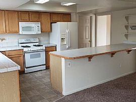 515 Tranquil Dr, Sparks, Nv 89441  Comfortable House For Rent in Sparks, NV (Photo 9 of 12)